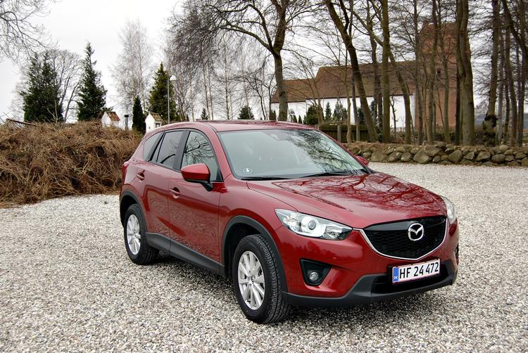 Alsidig. Gruset og småstenene her klarer Mazda CX-5 let - mere udfordrende terrænkørsel kræver firehjulstræk, som bilen også fås med. 