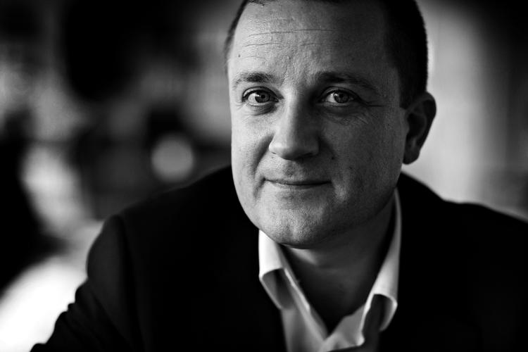 Kortfattet. Jakob Scharf kommenterer ikke oplysningen om, at PET skulle have slettet dele af Ole Sohns sagsmapper. 