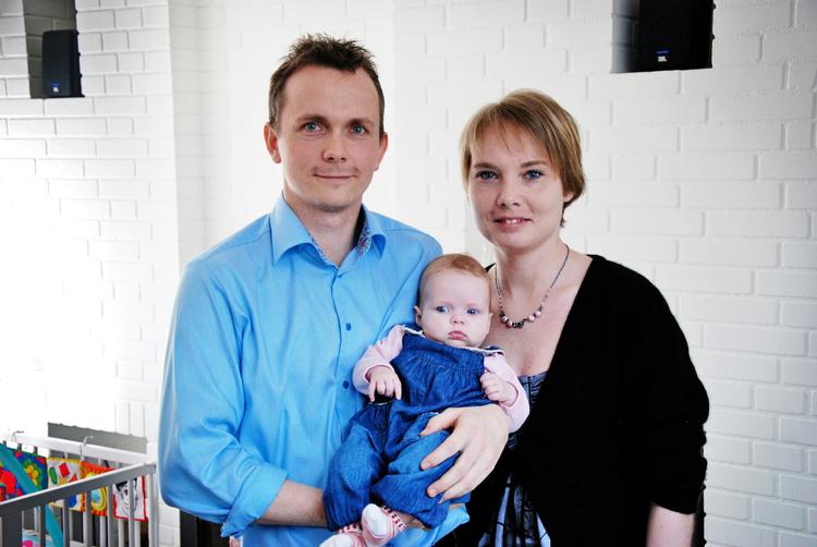 Rugemor. Amanda. Jan og Mette Dalsgaard har tænkt på at få et barn via en rugemor, lige siden de for fire år siden så DR-dokumentaren ’Rugemor til salg’. Efter at de havde forsøgt alle andre muligheder, tog de af sted til Ukraine efter Amanda. »Men jeg er ikke sikker på, at vi vil gøre det igen«, siger Jan Dalsgaard. Privatfoto 