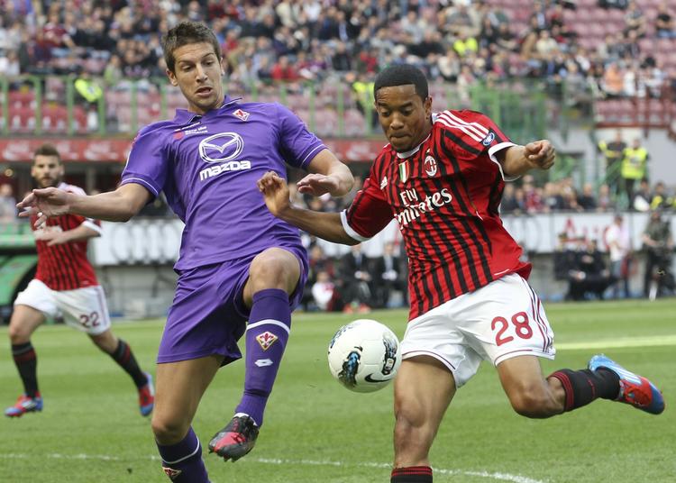 sensation. Bundholdet Fiorentina fik vigtige point på den svære udebane hos mesterholdet AC Milan, der nu halter i mesterskabskampen. 