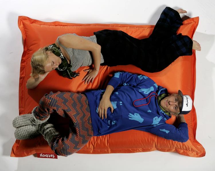 forskel. I 70’erne og 80’erne, hvor sækkestole var meget populære, kom det frem, at røgen fra en brændende sækkestol var særdeles giftig. Men det er ikke tilfældet længere, når det handler om krøyerkugler. 