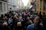 Pakket. Det er især området 'Pisserenden' i indre København der tiltrækker de mange Distortion gæster. 