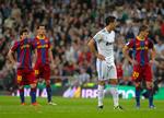 Klar. Afellay (t.h) har spillet 36 landskampe og en solid afslutning på sæsonen kan sætte ham i spil til EM-turneringen, hvor han så kan komme til at spille mod Danmark - og Portugals Cristiano Ronaldo (nr. 2 fra højre). 