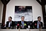 Kommission. Tre ministre på stribe præsenterede på et pressemøde Irakkommissionens opgaver. 