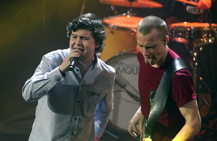 Udsolgt. Onsdag aften gav Lukas Graham og hans soulede kumpaner endnu en udsolgt koncert i Vega. Til stor fornøjelse for det overvejende kvindelige publikum. 