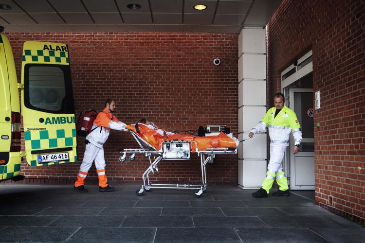 SKADET. Af uforklarlige årsager falder danskerne 13,5 procent flere gange på de fredage, der falder på den trettende dag i en måned. (Arkivfoto) 