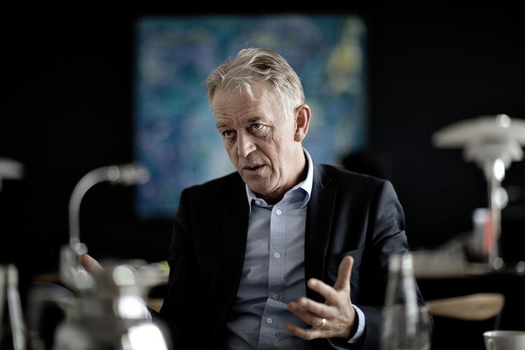 FORHANDLER. Udenrigsminister Villy Søvndal (SF) skal mødes med sin canadiske kollega og forhandle om Hans Ø. 