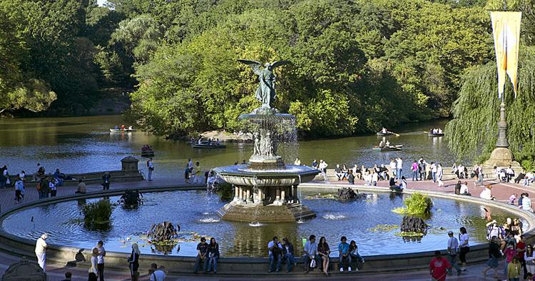 PAUSE. Central Park er et New Yorks mange grønne åndehuller. 