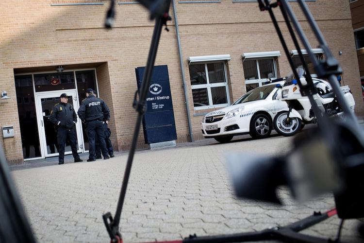 Retten i Glostrup lægger lokaler til terrorsagen mod fire mænd, der tiltales for terror mod avishus. 