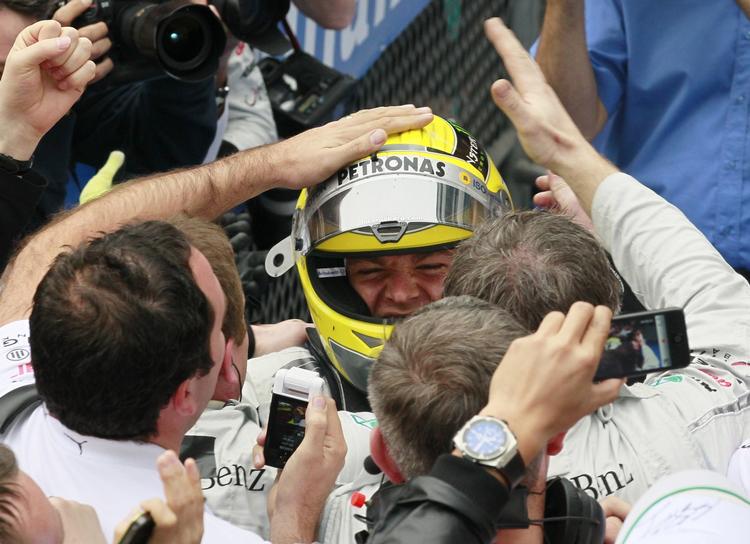 SEJRHERRE. Sejren i dagens grandprix var Nico Rosbergs første  Formel 1-sejr nogensinde. 