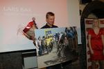 Hædret. Årets cykelrytter 2011 får et plaster på såret i form af deltagelse i Giro d'Italia. 