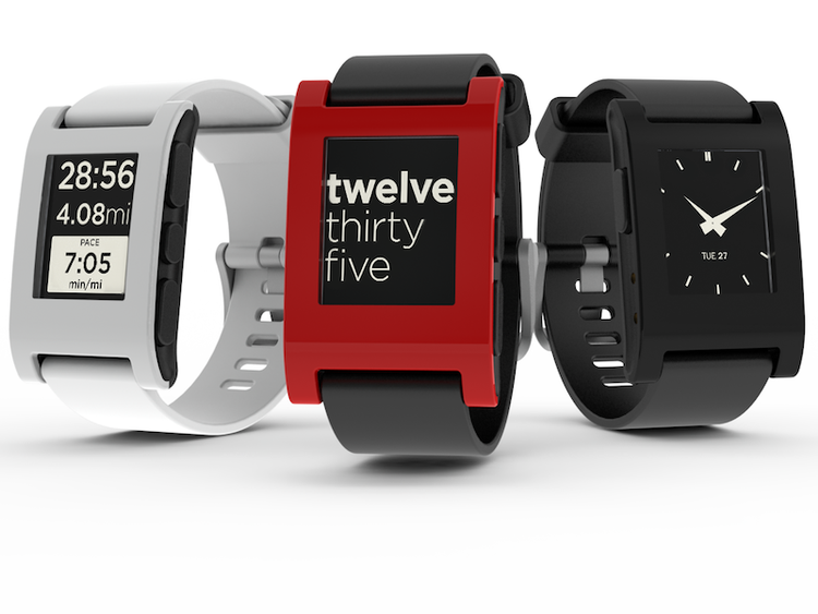 Uret 'Pebble' taler trådløst sammen med en smartphone, og er allerede før sin lancering en succes gennem forudbetalinger fra fans. 