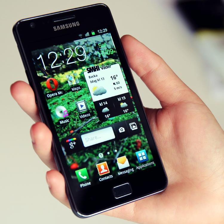 Storebror. Samsung har haft enorm succes med Galaxy S II, der i 2011 og 2012 har solgt i over 25 millioner eksemplarer. 3. maj præsenteres efterfølgeren, Galaxy S III. (Foto: Philip Jägerstedt / Wikimedia Commons) 
