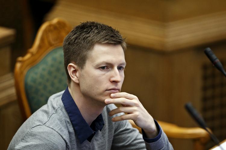 Nedtur. Ud over politsk ordfører Jesper Petersen står tre andre SF'ere ifølge Altinget.dk's prognose til at miste deres folketingsmandat. 