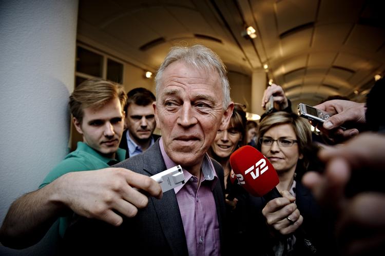 Sejrherre. SF's partiformand Villy Søvndal fik sin vilje på partiets landsmøde i Kolding, men foran ham venter nye udfordring, før SF er gennem krisen, mener Politikens politiske redaktør. 