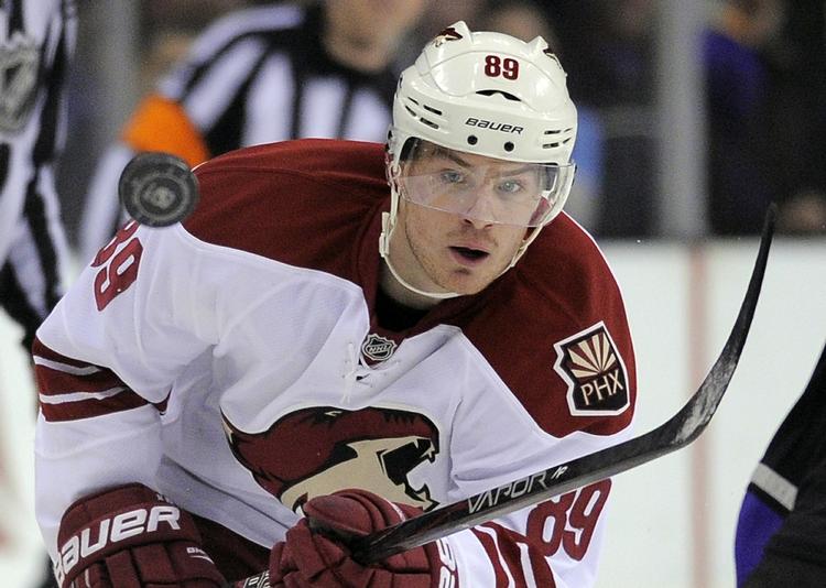 Matchvinder. Mikkel Bødker sendte Phoenix Coyotes tættere på næste runde i NHL-playoffs, da han i overtiden sikrede sejren over Chicago Blackhawks. 