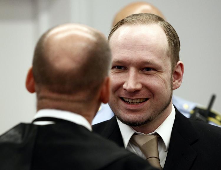 Den norske massemorder Anders Behring Breivik får hundrevis af støttebreve fra blandt andet Danmark. 