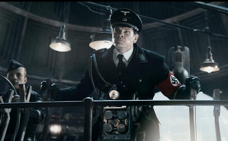 Premierefilm. I en nær fremtid pønser en hær af nazistiske tropper, der har forpuppet sig på Månens skyggeside lige siden 2. Verdenskrig, at erobre verdensherredømmet. 