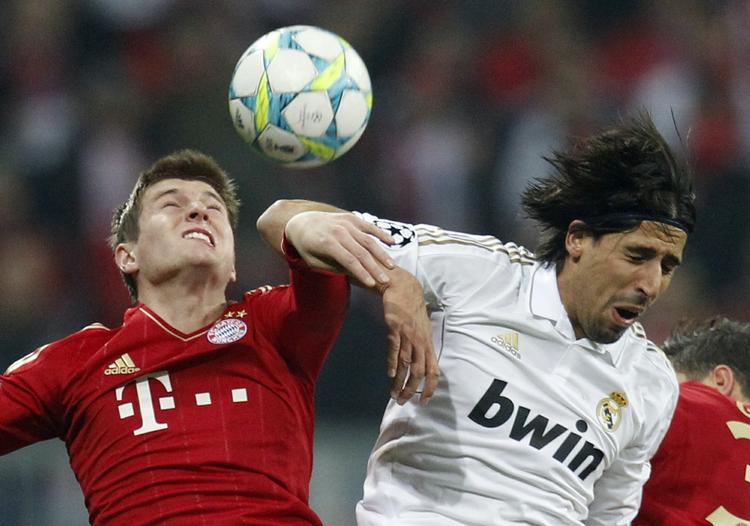 Udfald. De ni gule kort og de tre mål i den højspændte kamp mellem Bayern München og Real Madrid kom kun delvist hjem i stuerne. 