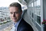 KARRIERE. Henrik Poulsen kommer til Dong fra TDC. Forinden har han været hos andre store virksomheder som Novo Nordisk, Lego og McKinsey. 