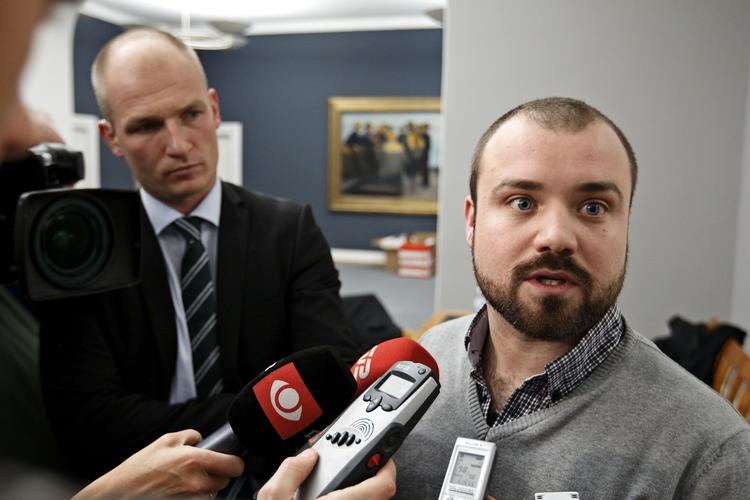 REDEGØRELSE. Enhedslistens forsvarsordfører Nikolaj Villumsen vil have en forklaring på den politiske beslutning om at udskyde lukningen af Armadillobasen i Afghanistan. 