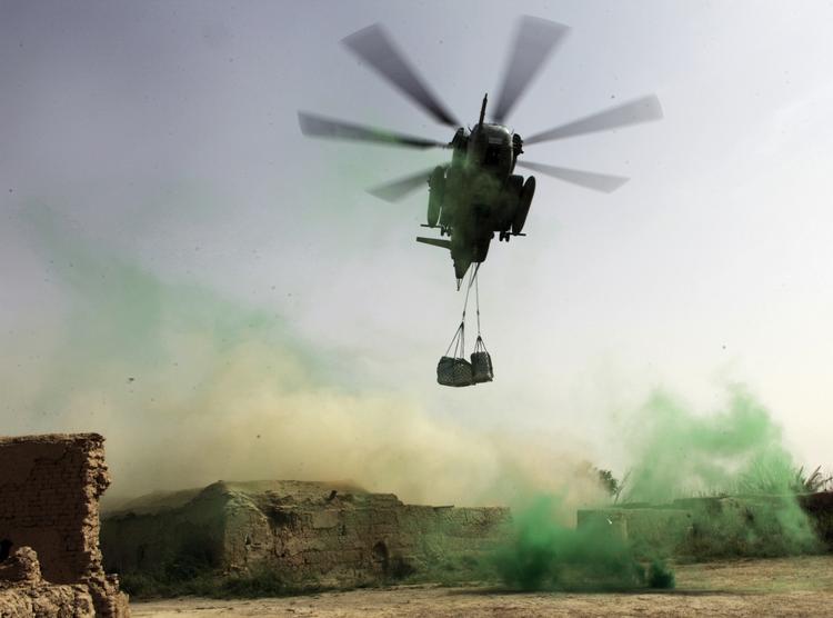 Helikoptere har i alle år være  essentielle for overhovedet at kunne operere i det uvejsomme terræn i floddalen. Både i forbindelse med angreb, til transport af tropper og til at evakuere dræbte og sårede. 