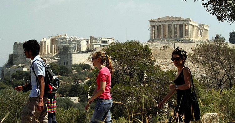 SPARETIP. Priserne på hotelværelserne i Athen er faldet i den periode, hvor Grækenland har oplevet økonomisk morads og massedemonstrationer. 