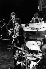 Trommeslager. Det er som medlem af The Band og bag Bob Dylan på klassiske album, at vi vil huske Levon Helm. 