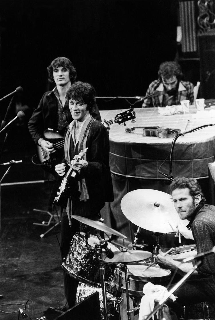 Trommeslager. Det er som medlem af The Band og bag Bob Dylan på klassiske album, at vi vil huske Levon Helm. 