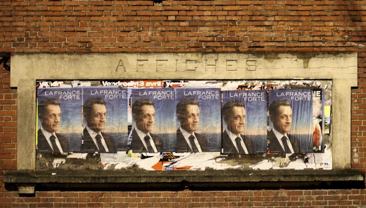truet. Nicolas Sarkozy ser ud til at blive væltet som Frankrigs præsident, når anden runde af præsidentvalget er afviklet 6. maj. Første runde afholdes i morgen. 