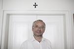 Københavns biskop, Peter Skov-Jakobsen, går - ligesom Kirkefondet -  ikke ind for, at der skal være supermarked i de kirker, der bliver taget ud af brug. 