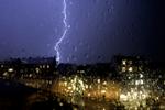 Indevejr. April for en sur vejrmæssig afslutning. regn og torden kommer til at præge månedens sidste uge. 