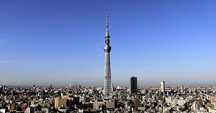 HØJDESPRING. Tokyo Skytree fanget fra 24 etage på et hotel i Tokyo. Tårnet åbner for offentligheden til maj. 