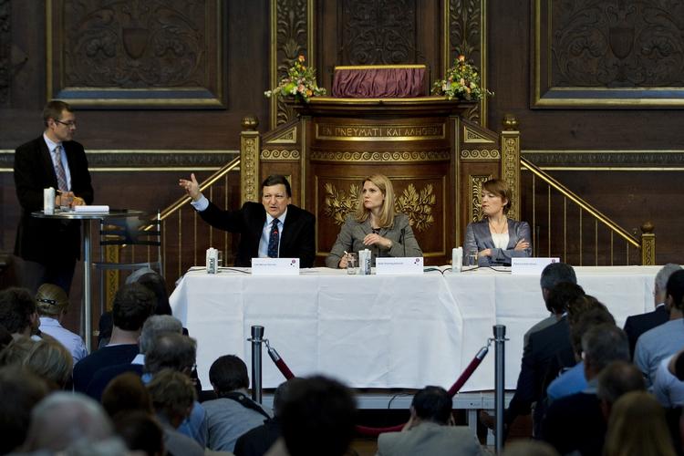 Latter. Med sit engagement skabte José Manuel Barroso god stemning og adskillige latterbølger i blandt publikum. 