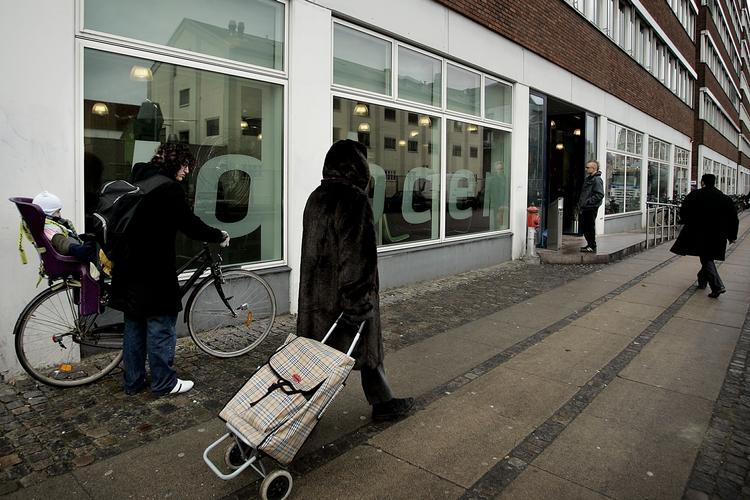 Jobcenter.  Fremover skal ledige københavnske kontanthjælpsmodtagere til samtale i jobcenter inden for en uge. 