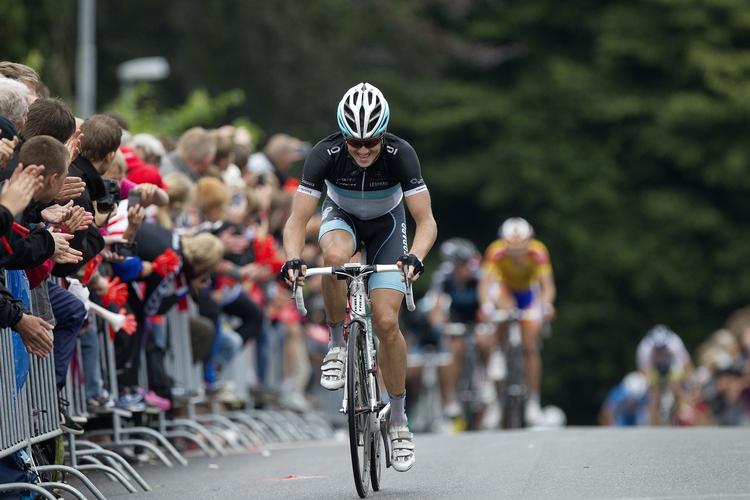 tilbage. Jacob Fuglsang skal i gang igen efter en lang pause, og danskeren åbner med etapeløbet Tour de Romandie. 
