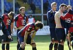 afklædt. Kampen mellem Genoa og Siena måtte afbrydes i længere tid på grund af tilskueruro. Efter forhandlinger med fans måtte spillerne smide trøjerne, så kampen kunne genoptages. 