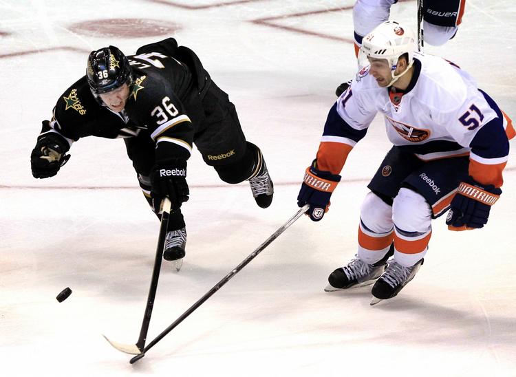 medspillere. I NHL er Philip Larsen (tv.) og Frans Nielsen (th.) modstandere, men i næste måned skal de spille sammen. 