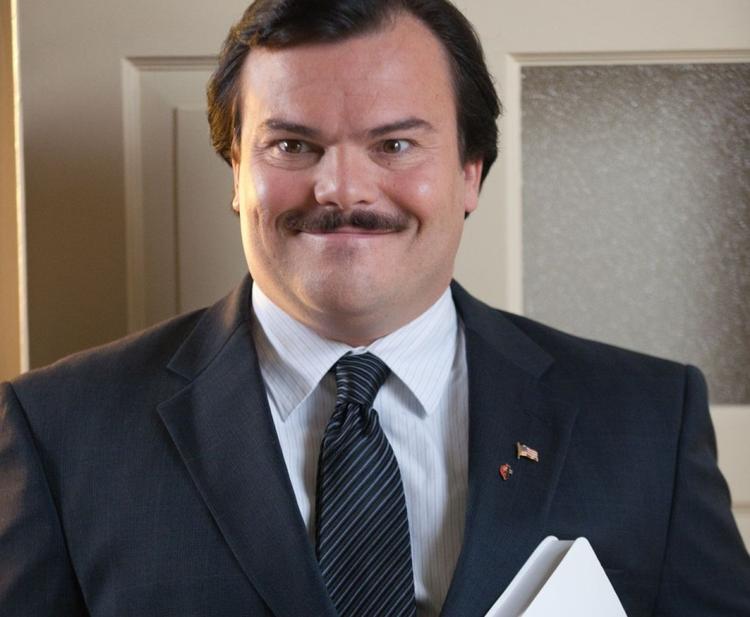 Uhyggelig. Jack Black spiller Bernie Tiede, som i 1996 dræbte en enkefrue i den lille by Carthage. 