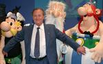 Stjerne. Albert Uderzo er en feteret person i Frankrig som en af tegnerne bag Asterix. 