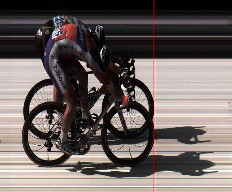 Millimeterafgørelse. Mark Renshaw (forrest) snuppede etapesejren i Tyrkiet Rundt. 