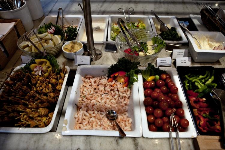 Bakteriefare.  Smitten skyldes formodentlig en gæst, der bar roskildesygen med til buffeten. 