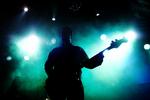 Skyggesiden. Den musikalske kosmonaut i Spiritualized, Jason Pierce, har personligt ramt Jorden, men flyder stadig smukt gennem universet i sine sange. 