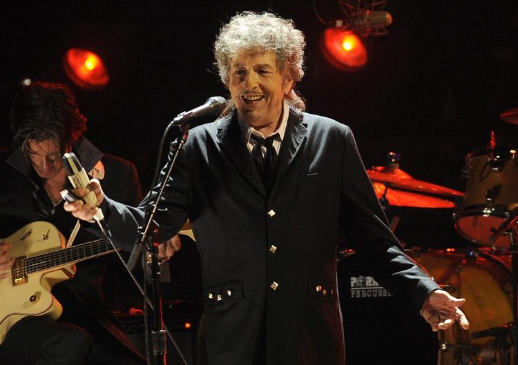 Hædring. Bob Dylan kommer i fint selskab når Obama tildeler ham The Presidential Medal of Freedom. 