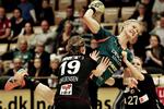 semifinaleklar. Viborgs Rikke Skov forsøger et gennembrud i kampen mod FCM Håndbold. 