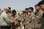 Ministerbesøg. Søren Gade besøgte i sommeren 2009 soldaterne i Helmand. Omkring det tidspunkt var et af de store spørgsmål, hvad der skulle ske med Armadillo. 
