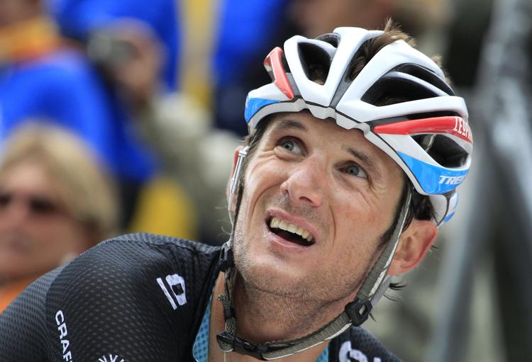 indskifter. Fränk Schleck stiller op i Giro d-Italia, efter at den forventede danske hovedperson Jakob Fuglsang, har måttet trække sig. 