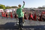 Kampdag. Som første socialdemokratiske statsminister siden 2001 gik Helle Thorning-Schmidt på scenen i Fælledparken 1. maj. 