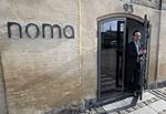 Noma. Peter Kreiner i døren til restauranten i Strandgade i København. 