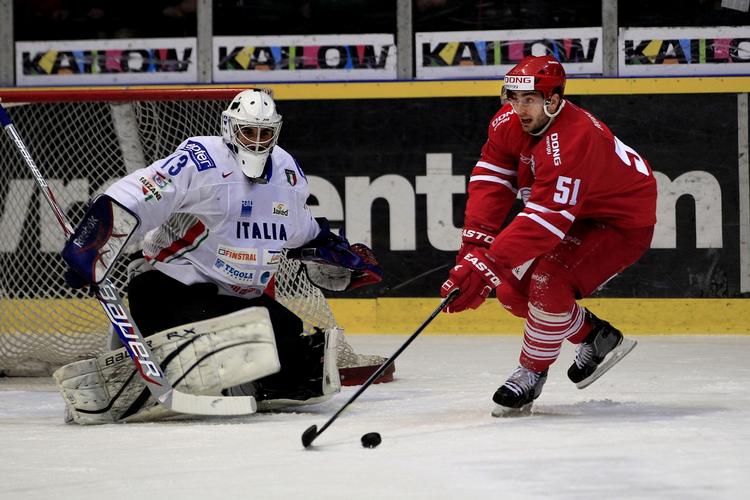 NHL-spiller. Frans Nielsen var i topform i Rødovre Skøjtearena. 